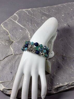 vintage jules b silver tone blue acrylic chrystals wrap bracelet.